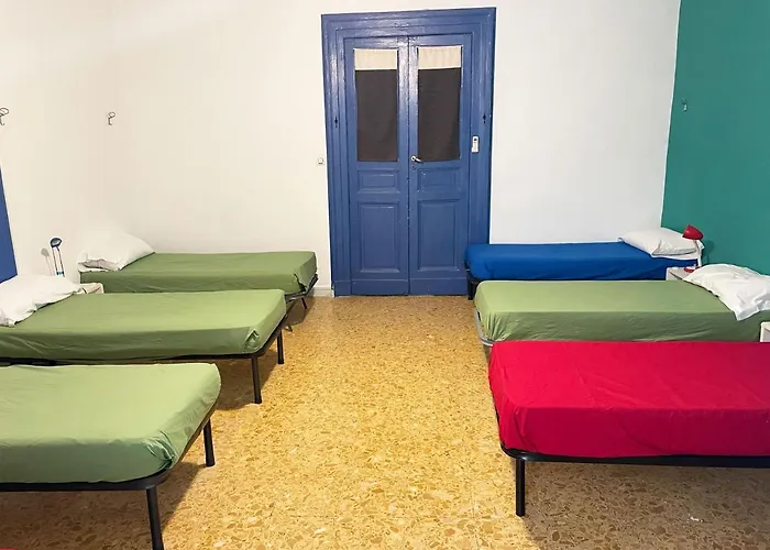 6 Small Rooms