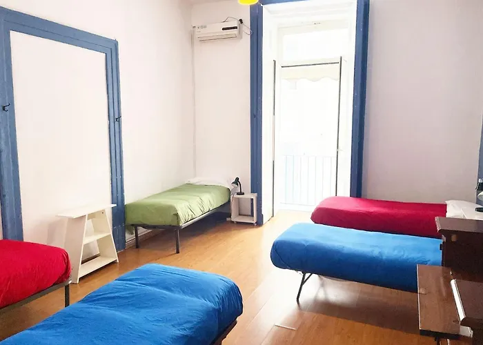 6 Small Rooms